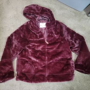 Ci Sono Deep Red Hooded Jacket faux Fur Bran New Size Med/large